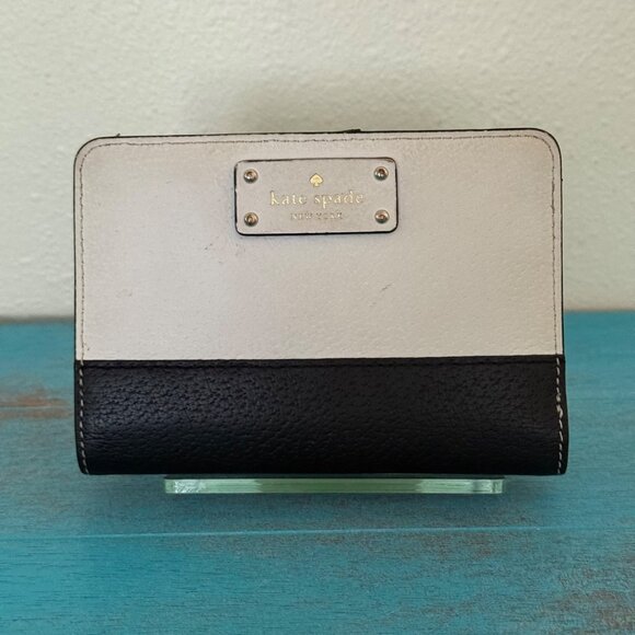 Kate Spade New York Small Bifold Wallet Leather Snap Closure Black & Cream - Picture 1 of 9